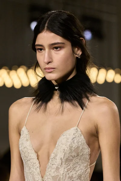 Look 214